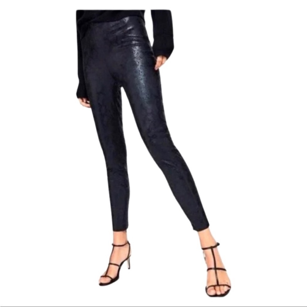 Zara Basic black snakeskin skinny pants/leggings S